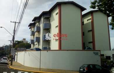 Imagem: O apartamento possui 1 Dormitório, 1 Banheiro, 1 Vaga na garagem