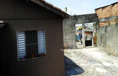 Imagem: O terreno possui 481m² de Área e está localizado em Vila