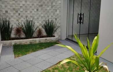 Imagem: A casa possui 3 Dormitórios, 3 Banheiros, 2 Vagas na garagem