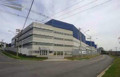 Imagem: O depósito possui 5 Vagas na garagem, 3.254m² de Área e