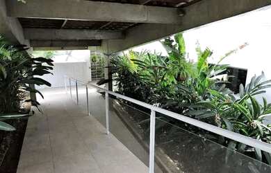 Imagem: A casa em condomínio possui 5 Dormitórios, 5 Banheiros, 5