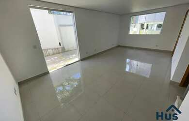 Imagem: A casa em condomínio possui 3 Dormitórios, 2 Banheiros, 2