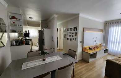 Imagem: O apartamento possui 2 Dormitórios, 1 Banheiro, 2 Vagas na