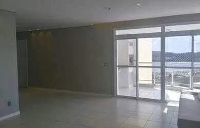 Imagem: O apartamento possui 4 Dormitórios, 3 Banheiros, 3 Vagas na