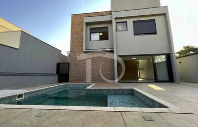 Imagem: A casa em condomínio possui 3 Dormitórios, 5 Banheiros, 4