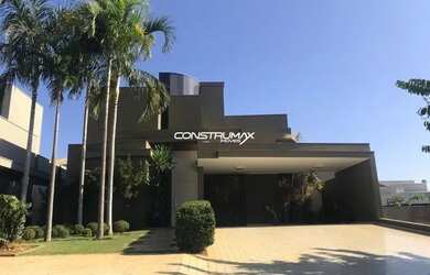 Imagem: A casa em condomínio possui 4 Dormitórios, 5 Banheiros, 4