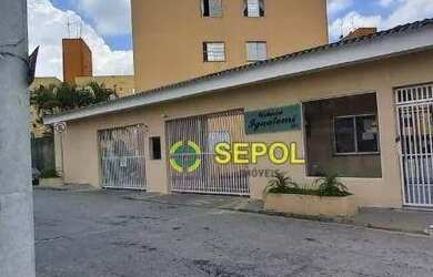 Imagem: O apartamento possui 2 Dormitórios, 1 Banheiro, 1 Vaga na garagem