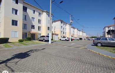 Imagem: O apartamento possui 2 Dormitórios, 1 Banheiro, 1 Vaga na garagem