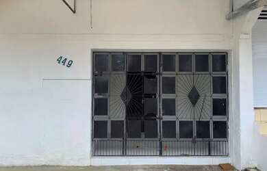 Imagem: A casa possui 2 Dormitórios e 1 Banheiro e está localizado