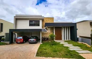 Imagem: A casa em condomínio possui 5 Dormitórios, 5 Banheiros, 5