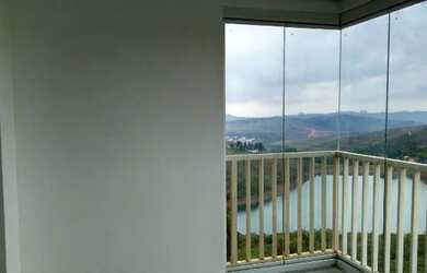 Imagem: O apartamento possui 3 Dormitórios, 2 Banheiros, 2 Vagas na