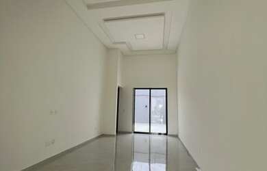 Imagem: A casa em condomínio possui 2 Dormitórios, 2 Banheiros, 2