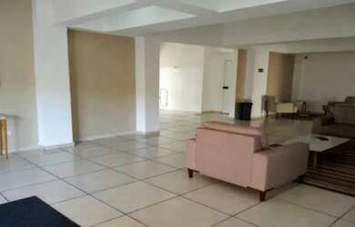 Imagem: A casa possui 2 Dormitórios, 2 Banheiros, 1 Vaga na garagem