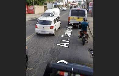 Imagem: A kitnet possui 1 Dormitório, 1 Banheiro, 1 Vaga na garagem