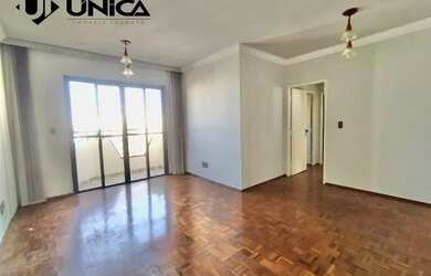 Imagem: O apartamento possui 2 Dormitórios, 1 Banheiro, 2 Vagas na