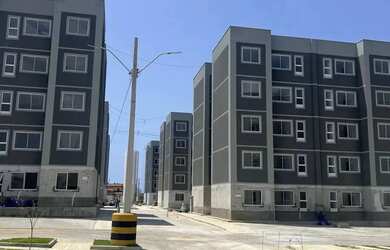 Imagem: O apartamento possui 2 Dormitórios, 1 Banheiro, 1 Vaga na garagem