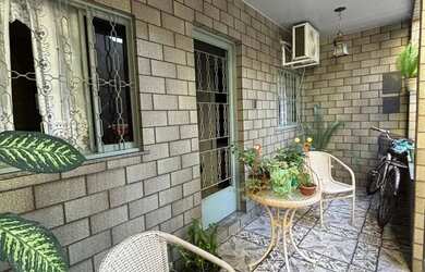 Imagem 2: Trindade/Casa 2 QTS/Suíte/Terraço. LINDA