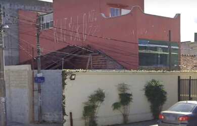 Imagem: O depósito possui 5 Vagas na garagem e 500m² de Área e está