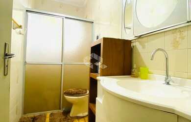 Imagem 13: Casa a venda com 3 dormitórios e 3 banheiros no Bairro Medianeira em Santa Maria