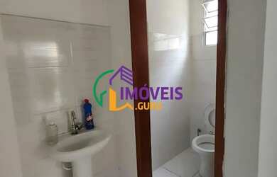 Imagem: O depósito possui 4 Vagas na garagem, 80m² de Área e está