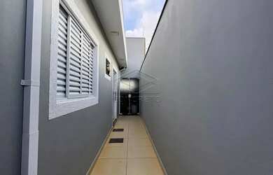 Imagem 11: Casa Residência em Jaú. 12m² de Área, 2 Vagas na garageme3 Dormitórios