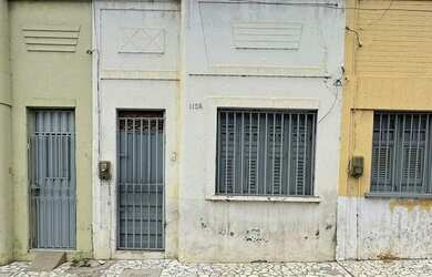 Imagem: A casa possui 2 Dormitórios, 1 Banheiro, 88m² de Área, Imóvel