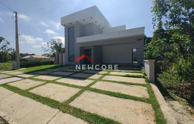 Imagem: A casa em condomínio possui 3 Dormitórios, 4 Banheiros, 4