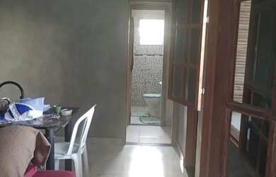 Imagem: A casa possui 2 Dormitórios, 1 Banheiro, 100m² de Área e