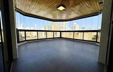 Imagem: O apartamento possui 4 Dormitórios, 5 Banheiros, 4 Vagas na