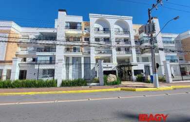 Imagem: O apartamento possui 3 Dormitórios, 2 Banheiros, 2 Vagas na