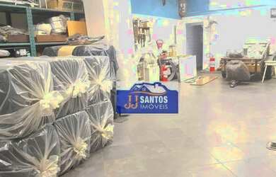 Imagem: O depósito para alugar possui e está localizado em Vila Bertioga