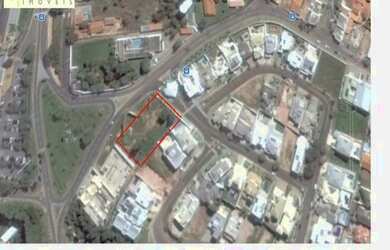 Imagem: O terreno possui 2.000m² de Área e está localizado em Chácaras