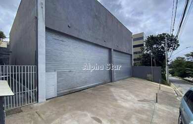 Imagem: O depósito possui 5 Vagas na garagem e 742m² de Área e está