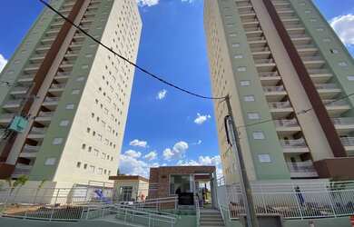 Imagem: O apartamento possui 2 Dormitórios, 2 Banheiros, 2 Vagas na