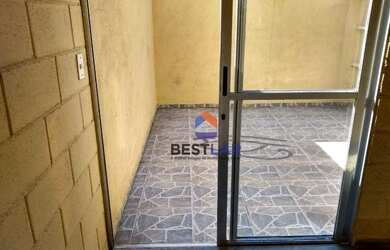 Imagem: A casa em condomínio possui 2 Dormitórios, 1 Banheiro, 2 Vagas