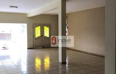 Imagem: A casa possui 2 Dormitórios, 1 Banheiro, 2 Vagas na garagem