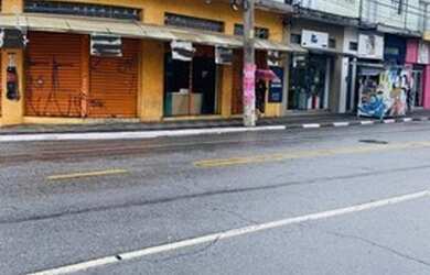 Imagem: O depósito possui 400m² de Área e está localizado em Vila