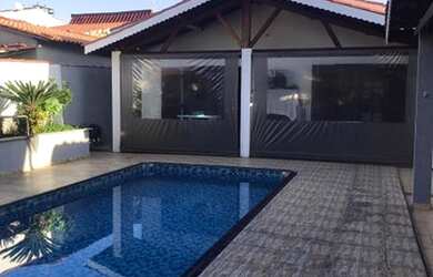 Imagem 12: Casa fundo para o lago do moinho 3 dorms 1 suíte 185m² cinco vagas