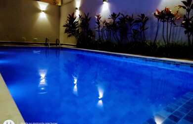 Imagem: A casa em condomínio possui 4 Dormitórios, 4 Banheiros, 4