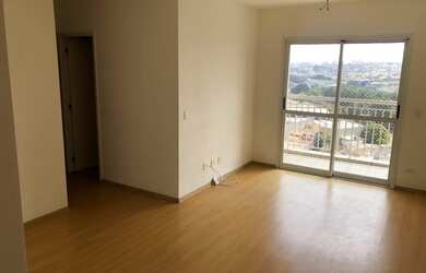 Imagem: O apartamento possui 3 Dormitórios, 1 Banheiro, 2 Vagas na