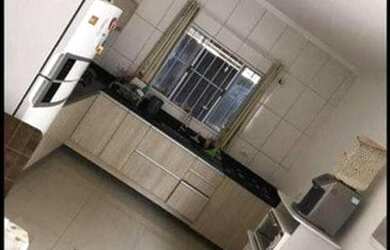 Imagem: A casa possui 2 Dormitórios, 2 Banheiros, 1 Vaga na garagem