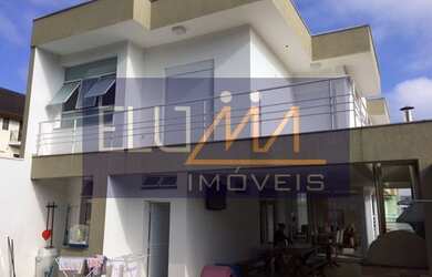 Imagem: A casa em condomínio possui 3 Dormitórios, 5 Banheiros, 4