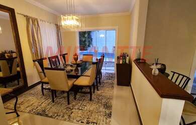 Imagem: A casa possui 3 Dormitórios, 3 Banheiros, 2 Vagas na garagem