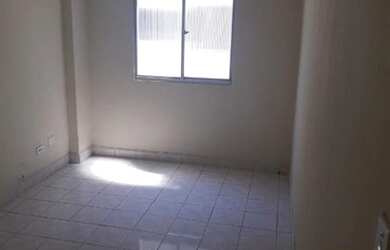 Imagem: O apartamento possui 1 Dormitório, 1 Banheiro, 1 Vaga na garagem