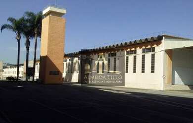 Imagem: O depósito possui 1.886m² de Área e está localizado em