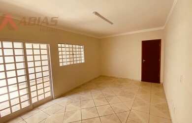 Imagem 3: São Carlos - Casa Padrão - Parque Santa Felícia Jardim