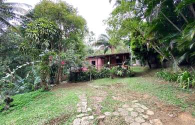 Imagem 1: Casinha de sitio na praia