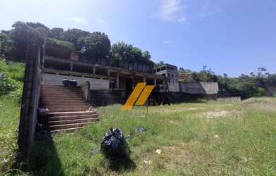 Imagem: O terreno possui 3.750m² de Área e está localizado em Vila