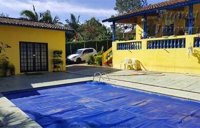 Imagem: A chácara possui 200m² de Área e está localizado em Portão