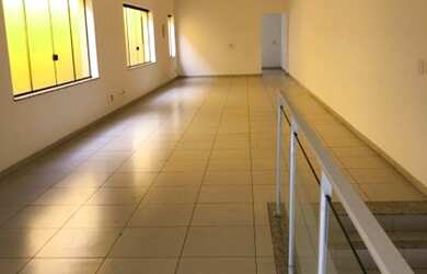 Imagem: O depósito possui 110m² de Área e está localizado em Centro